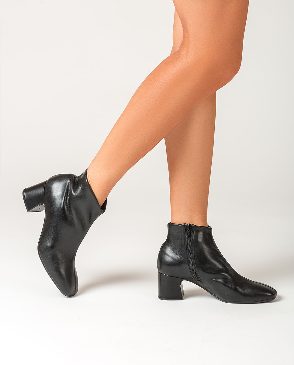 UNISA Elastische Ankle-Boots MONFOR_STN black 5