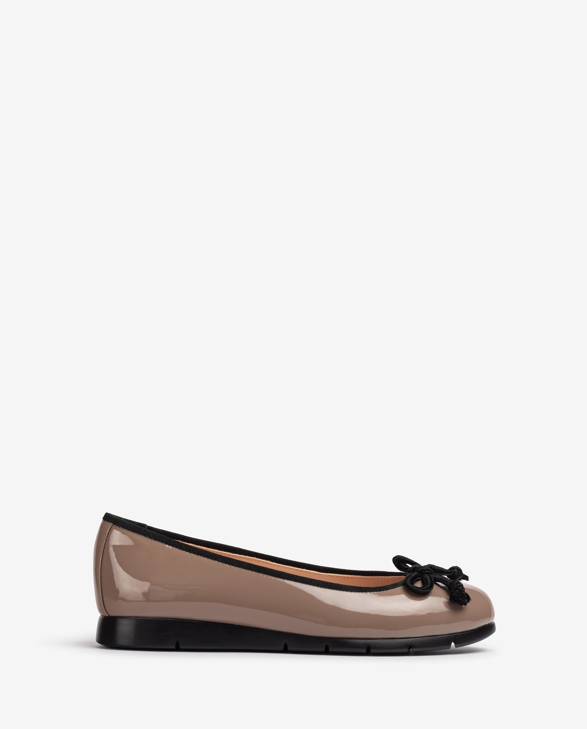 UNISA Patent leather ballerinas  with chain ALCOT_F21_PA 2