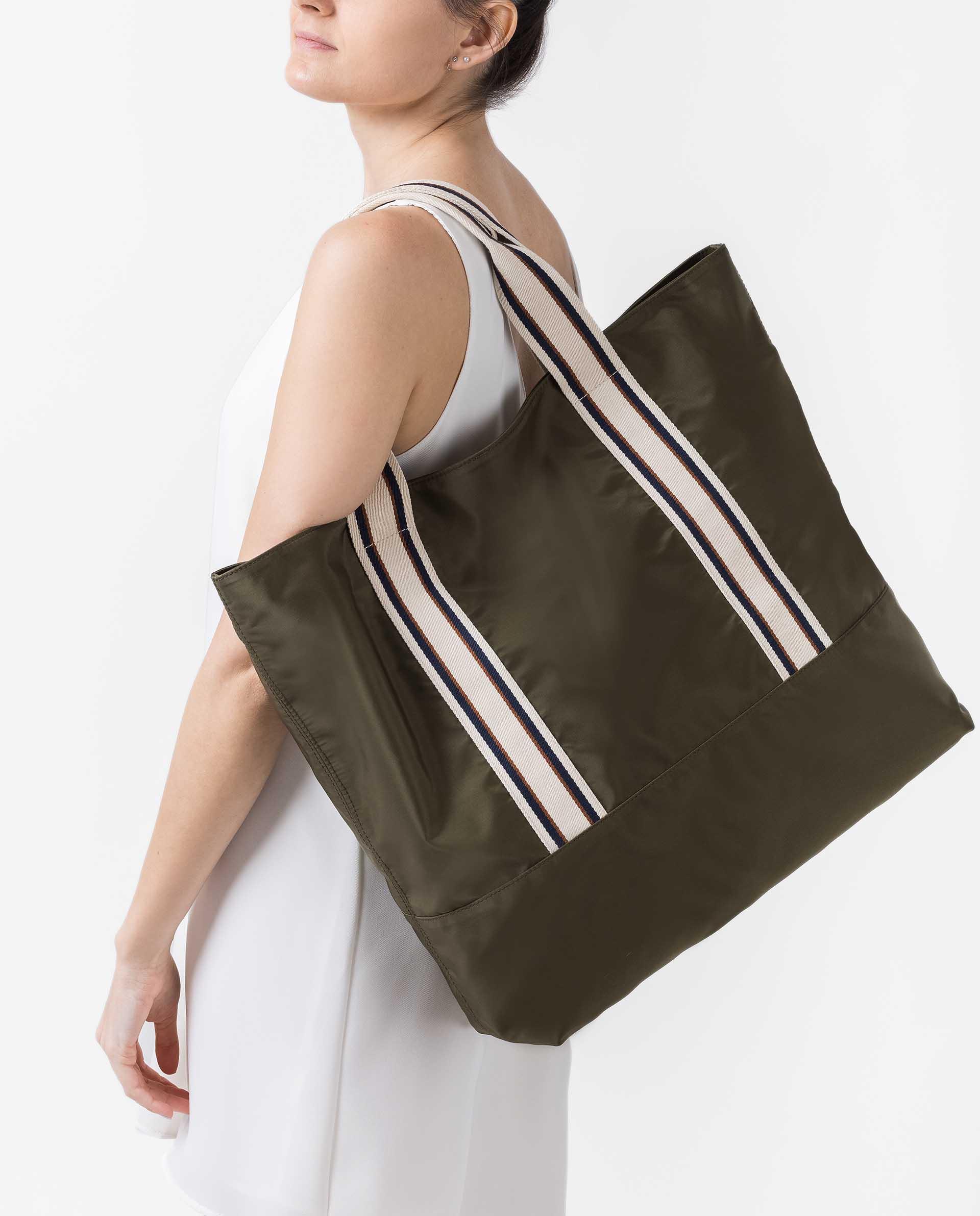 UNISA Nylon bag with sport handle ZSYBILNY_BUS 2
