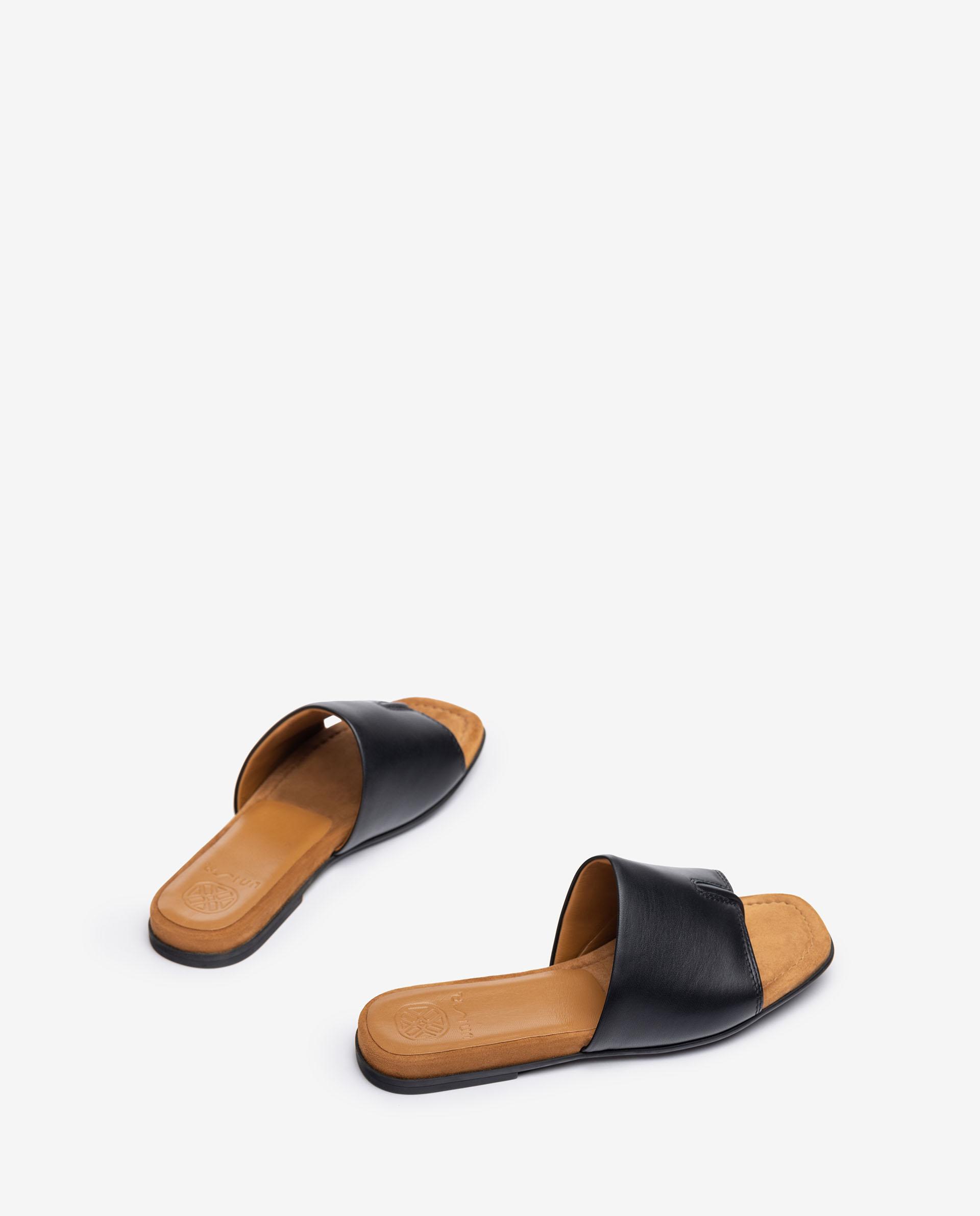 Unisa Toe post sandals CHACO_NS black