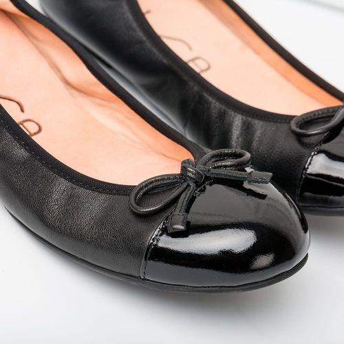 UNISA Black ballerina with patent leather toe cap AUTO_F18_AG black 2
