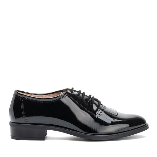 UNISA Blucher shoes, lakleer, franjes BARNET_PA black 4