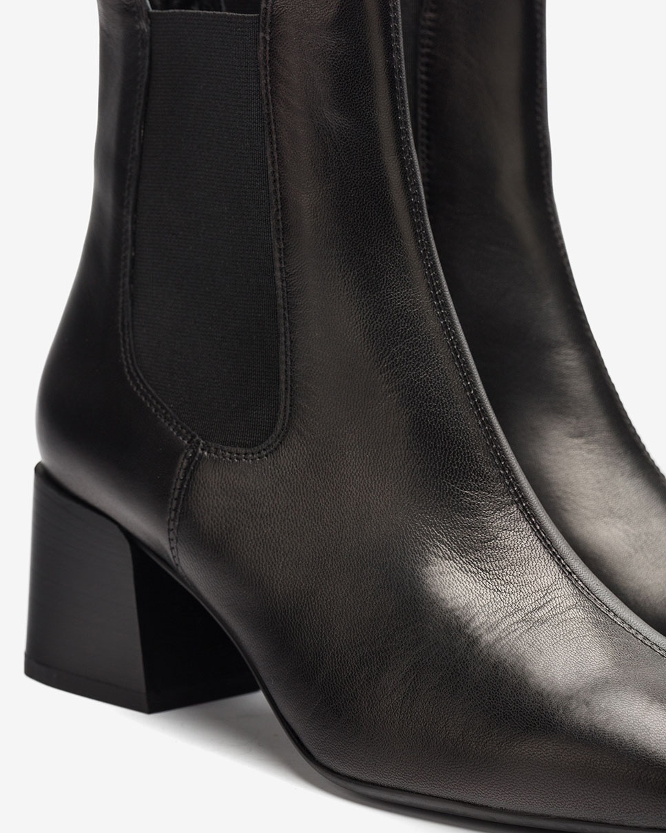 leather chelsea ankle boots