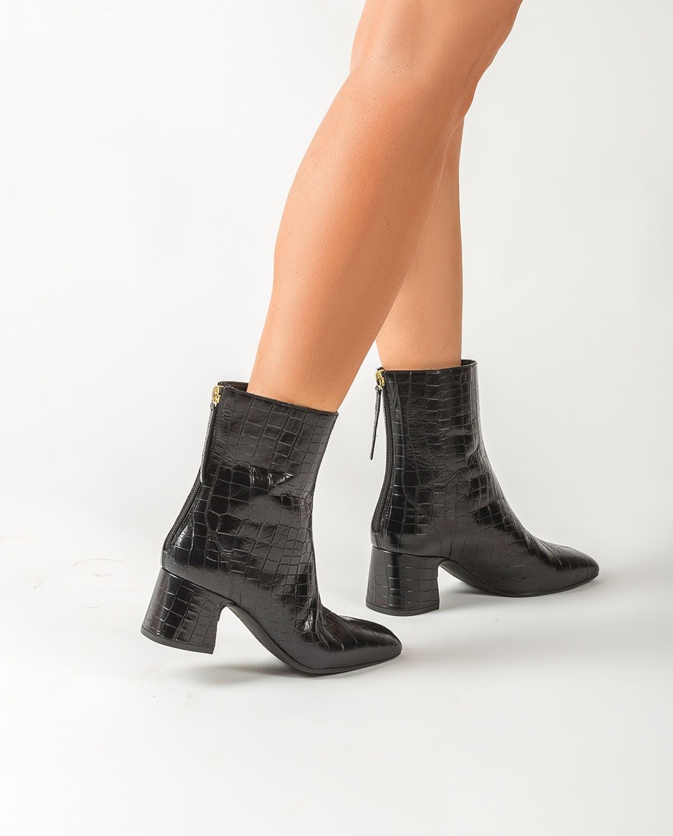 unisa black leather ankle boots