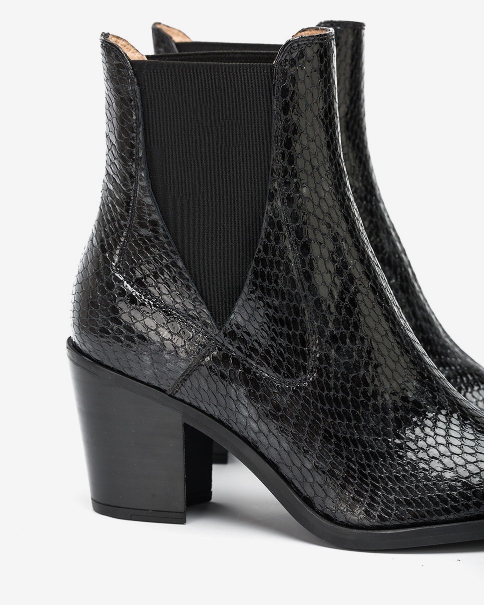 unisa tayes chelsea boot