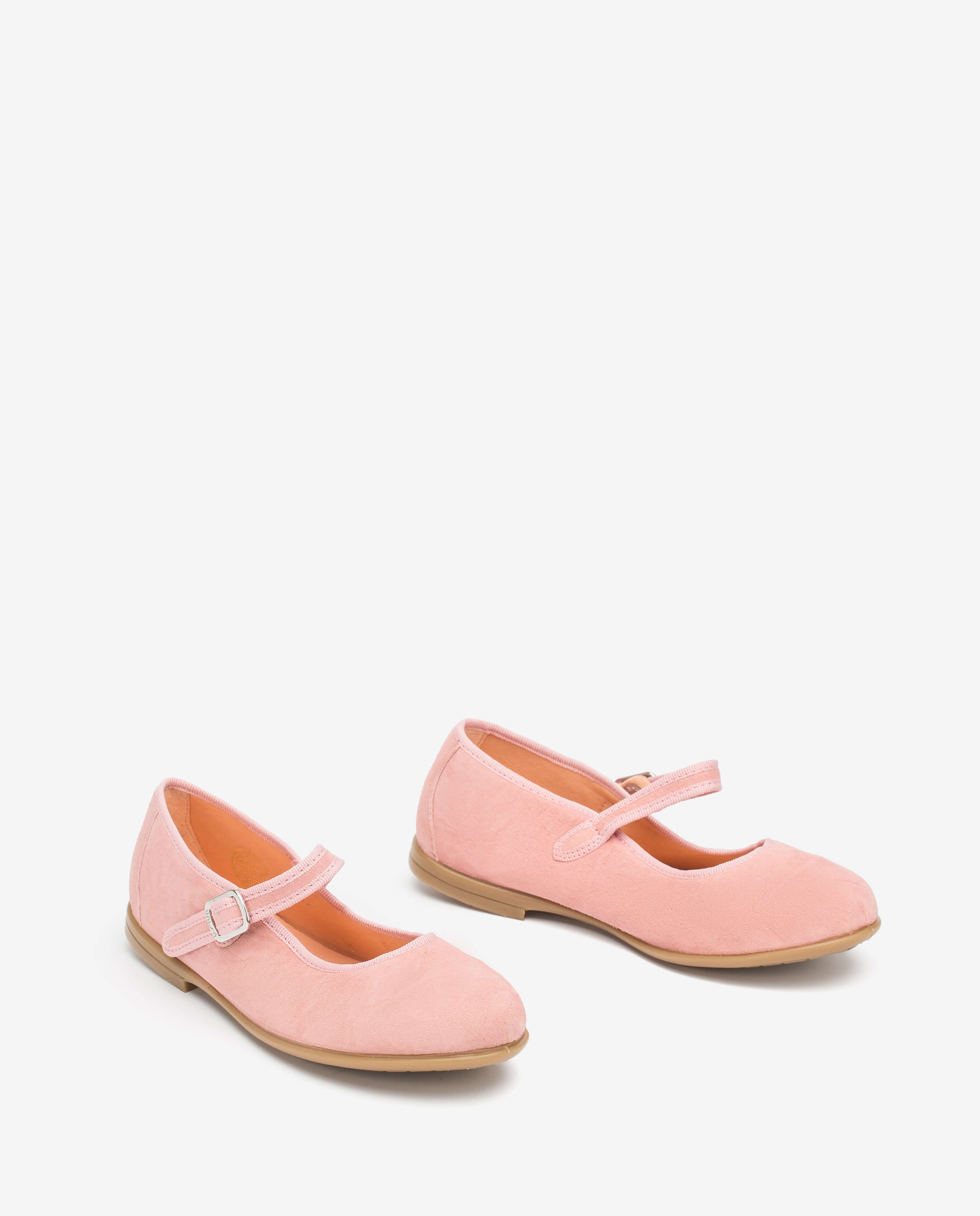 Little girl pink Mary Jane shoes 