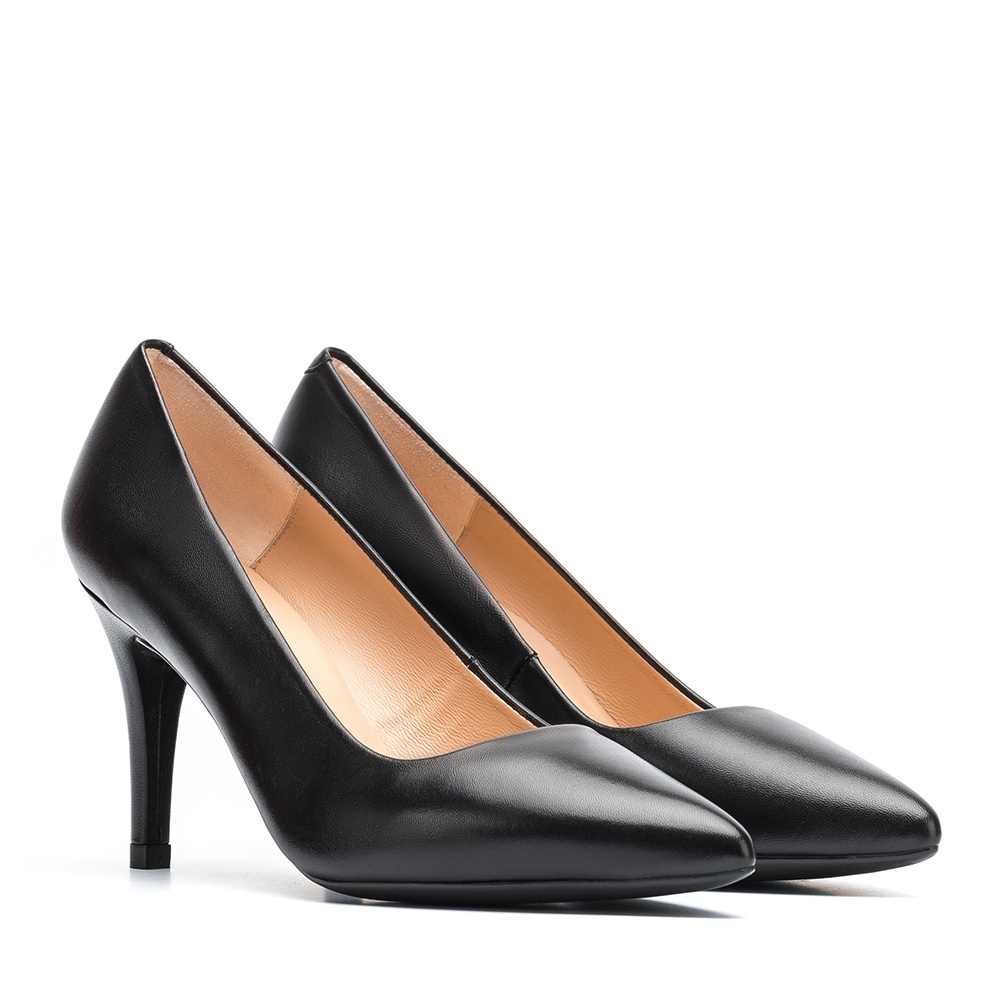black leather heel shoes